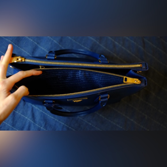 🔵 Large PRADA Galleria Saffiano leather bag - Picture 5 of 14